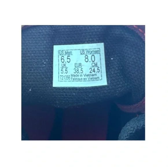 NWT Vans x Disney Poison Apple Sneakers